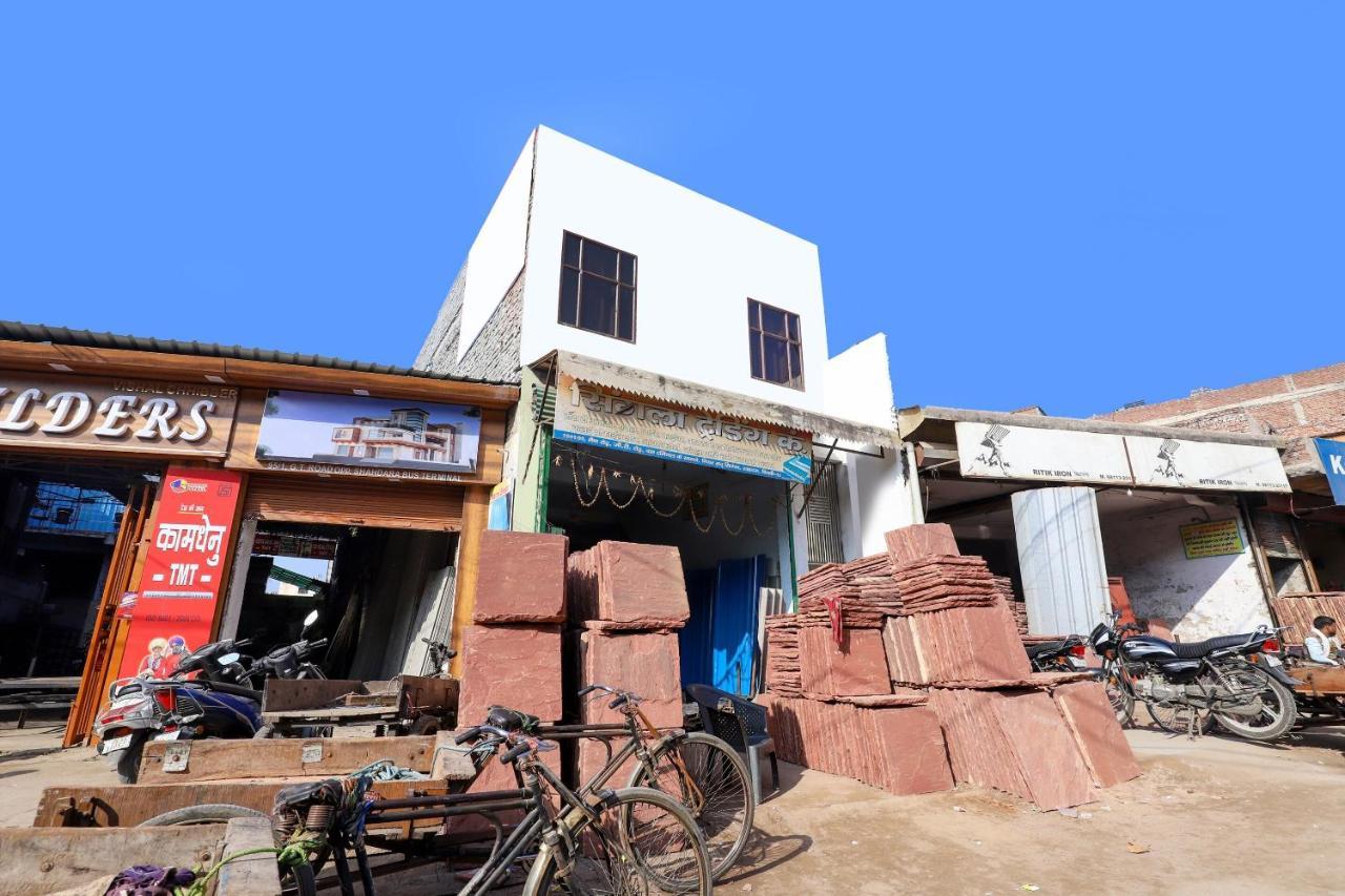 Oyo 77819 Shahdara Inn New Delhi Exteriör bild