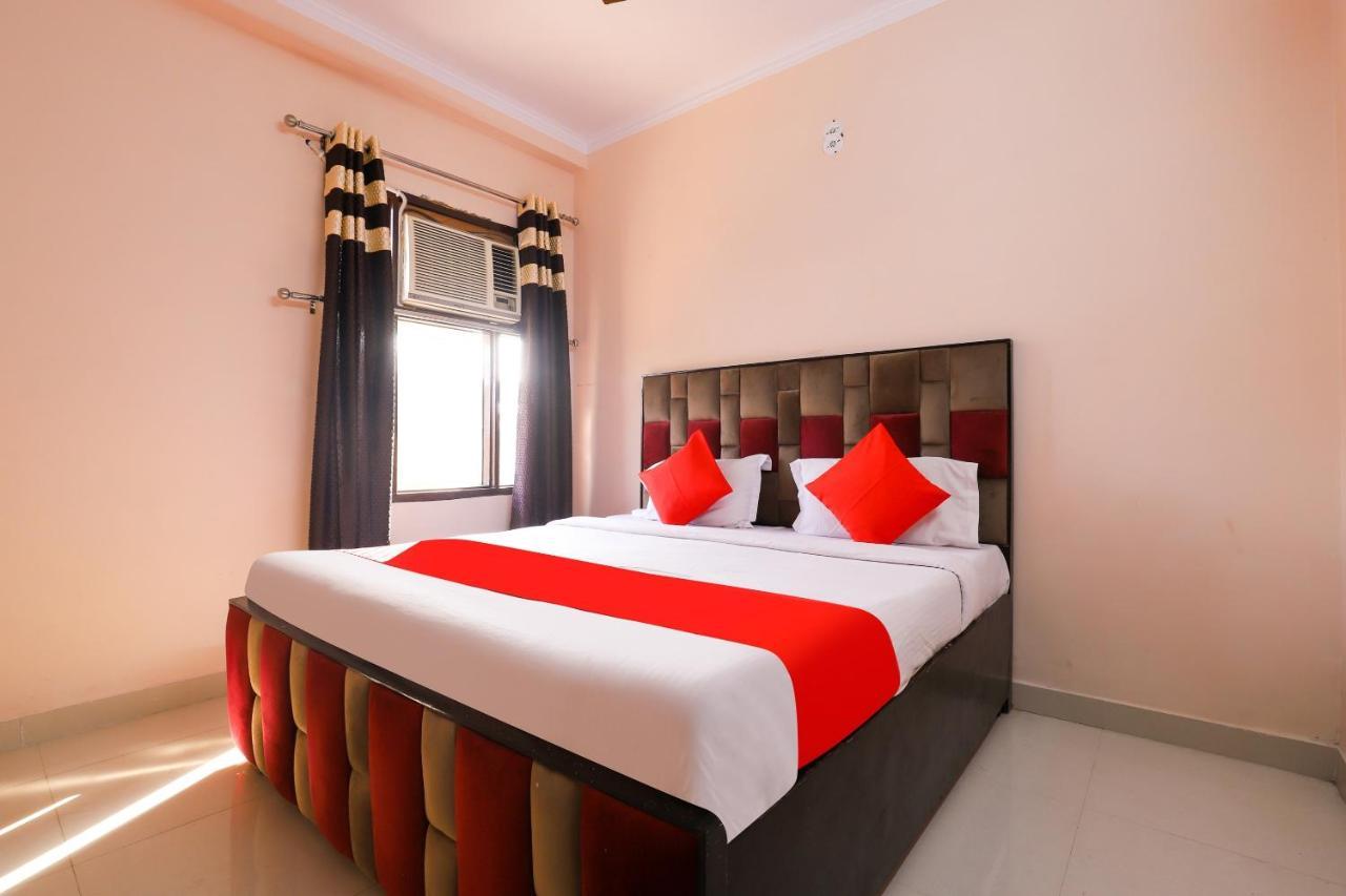 Oyo 77819 Shahdara Inn New Delhi Exteriör bild